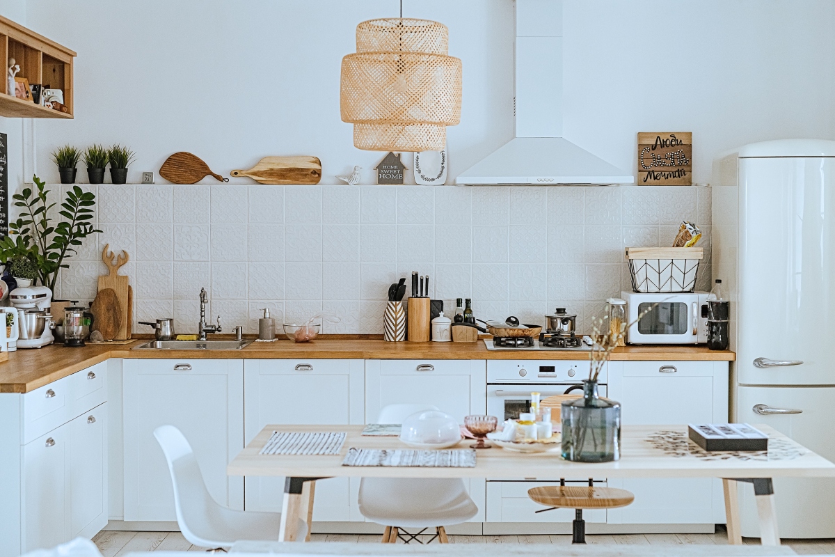 Luxury kitchen design with open shelving and pendant light